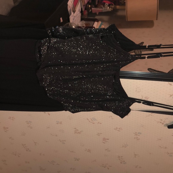 Brand new never worn romper - Picture 3 of 4